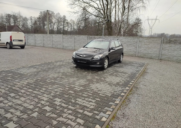 Hyundai I30 cena 20900 przebieg: 167000, rok produkcji 2011 z Iłowa małe 436